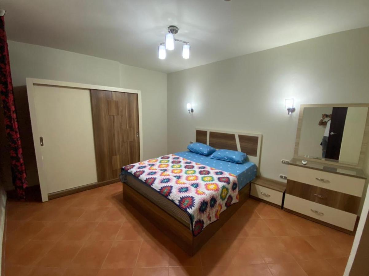 Porto Sokhna Pyramids Apartments With Sea View Families Only Ajn-Szuhna Kültér fotó